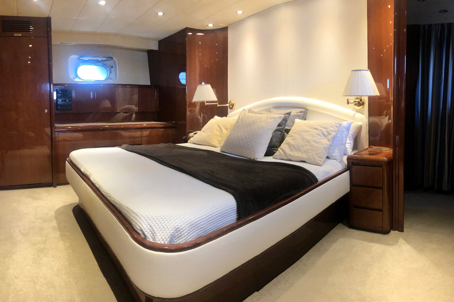 Falcon 80S